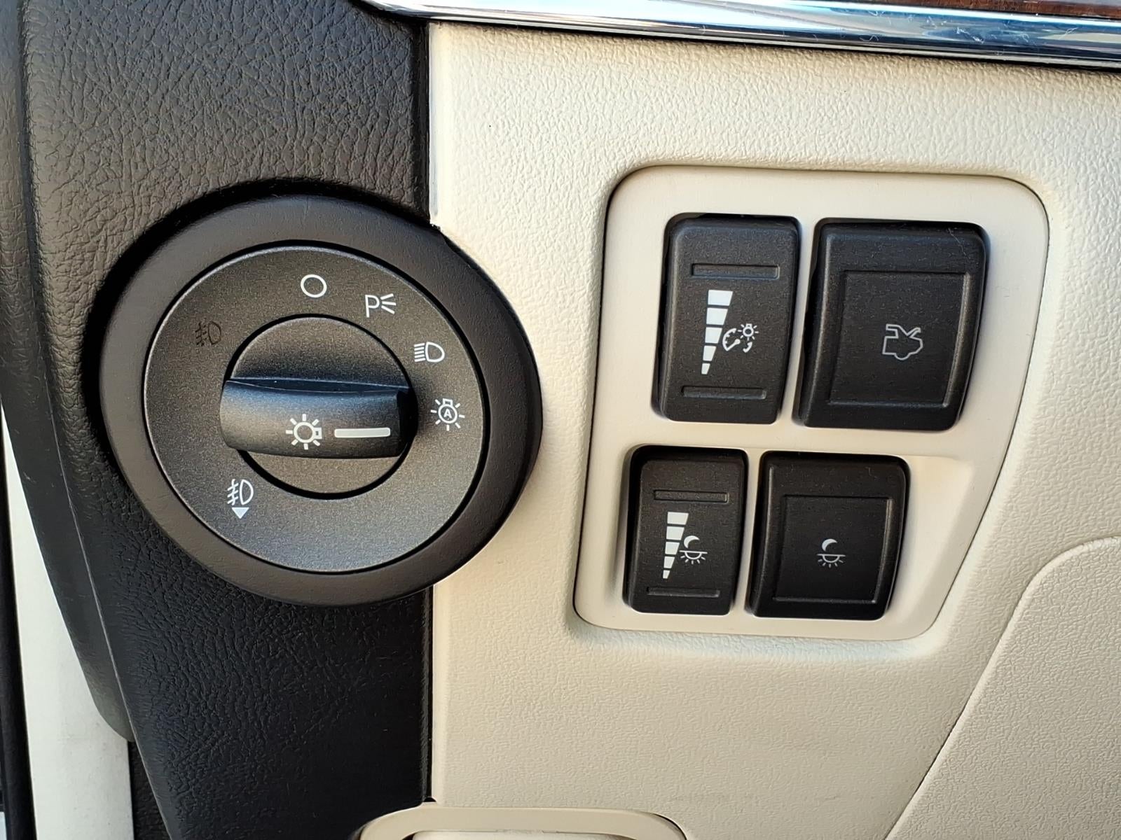 2012 Lincoln MKZ Base