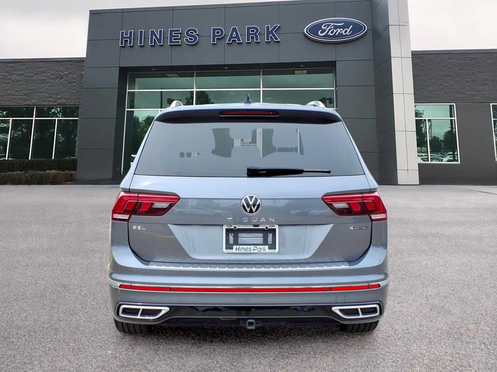 2022 Volkswagen Tiguan 2.0T SEL R-Line 4Motion