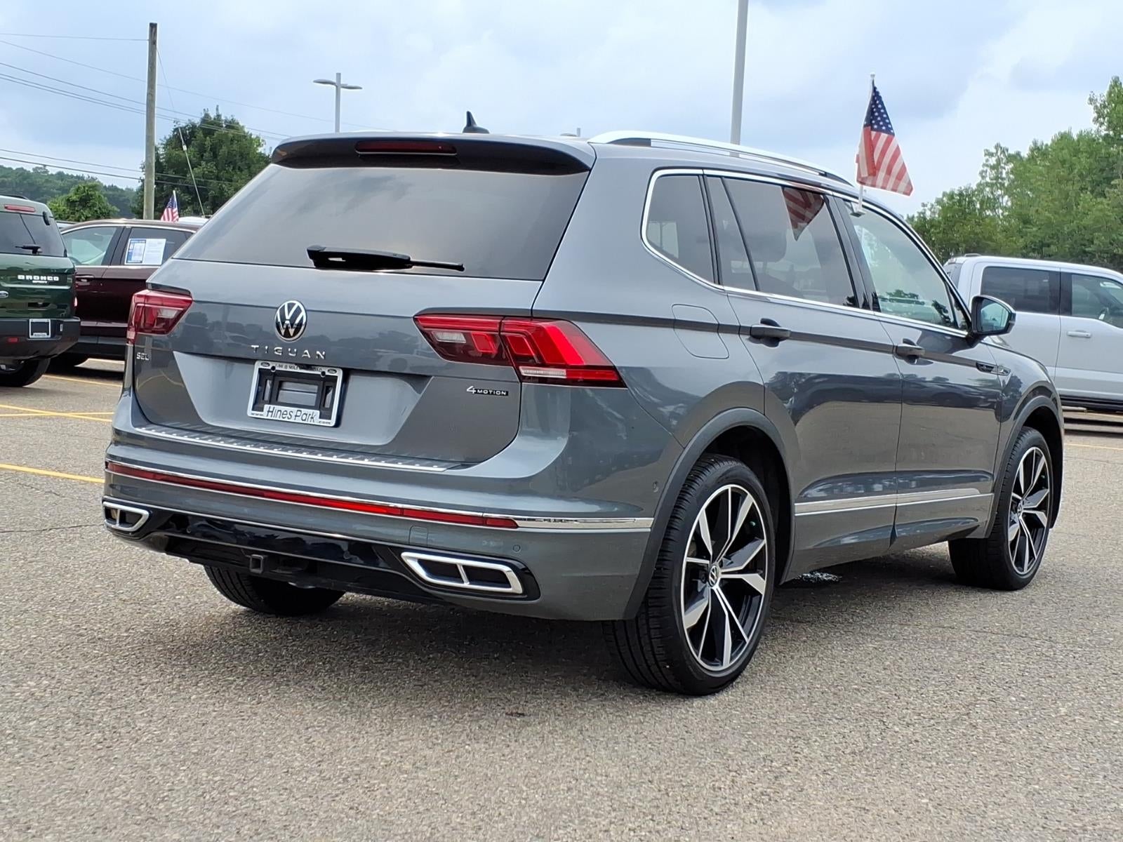 2022 Volkswagen Tiguan 2.0T SEL R-Line 4Motion