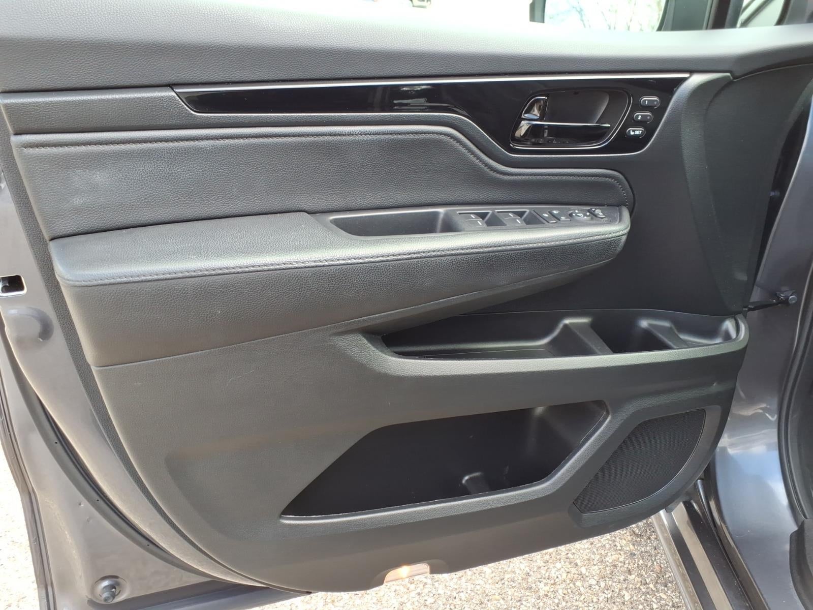 2022 Honda Odyssey Touring 4dr Mini-Van