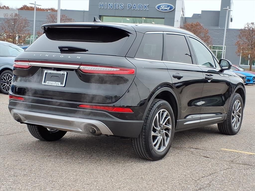 2022 Lincoln Corsair Standard