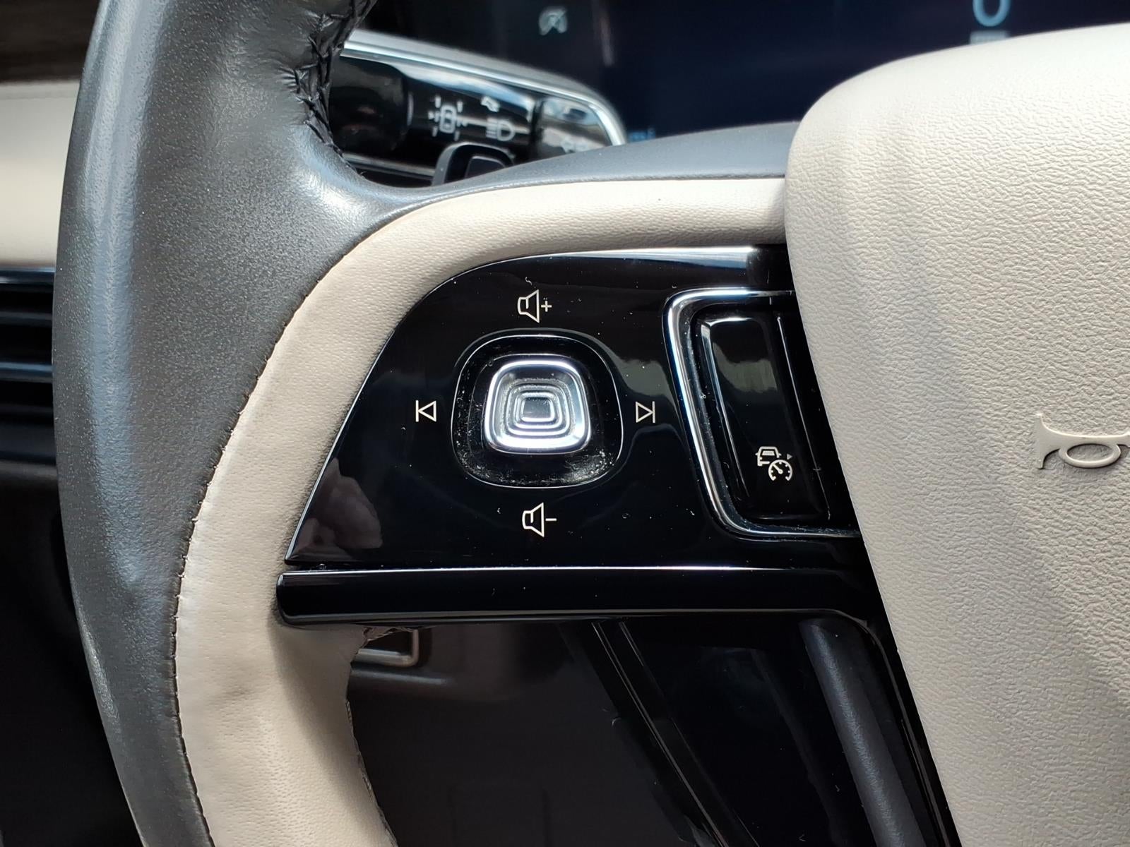2023 Lincoln Corsair AWD Reserve 4dr SUV