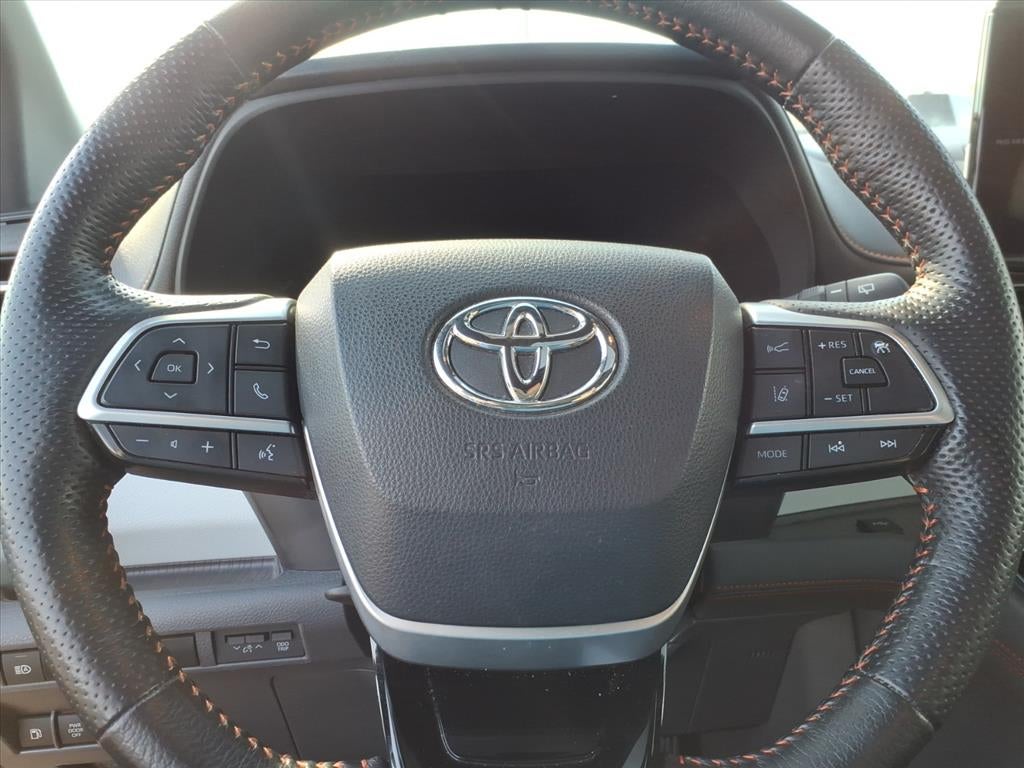 2022 Toyota Sienna XSE 7 Passenger