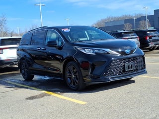 2022 Toyota Sienna XSE 7-Passenger