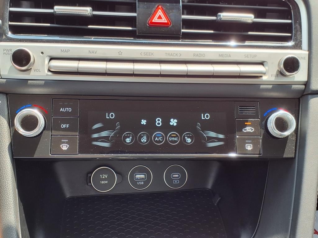 2025 Genesis G70 2.5T