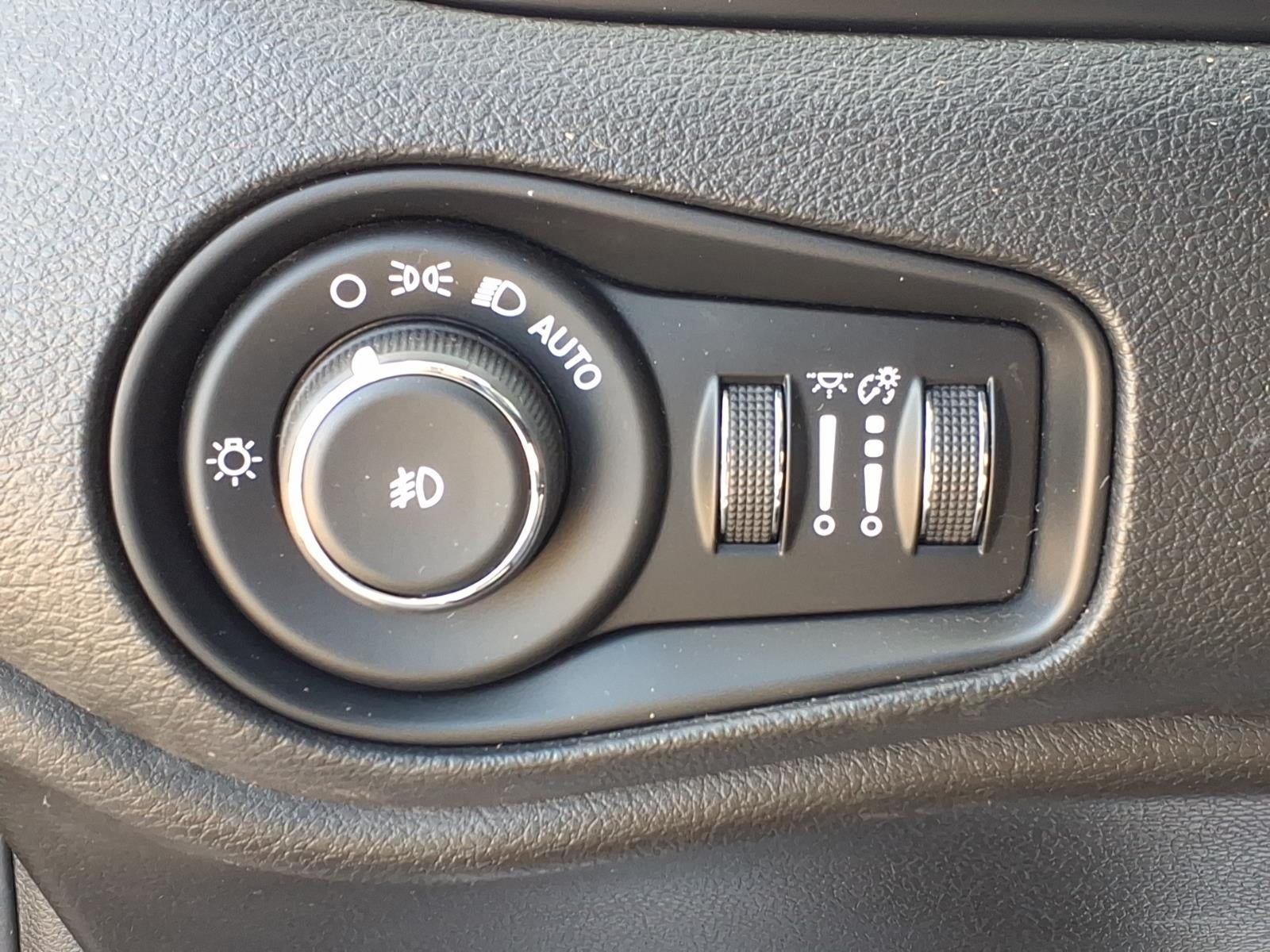 2017 Jeep Renegade 4x4 Limited 4dr SUV